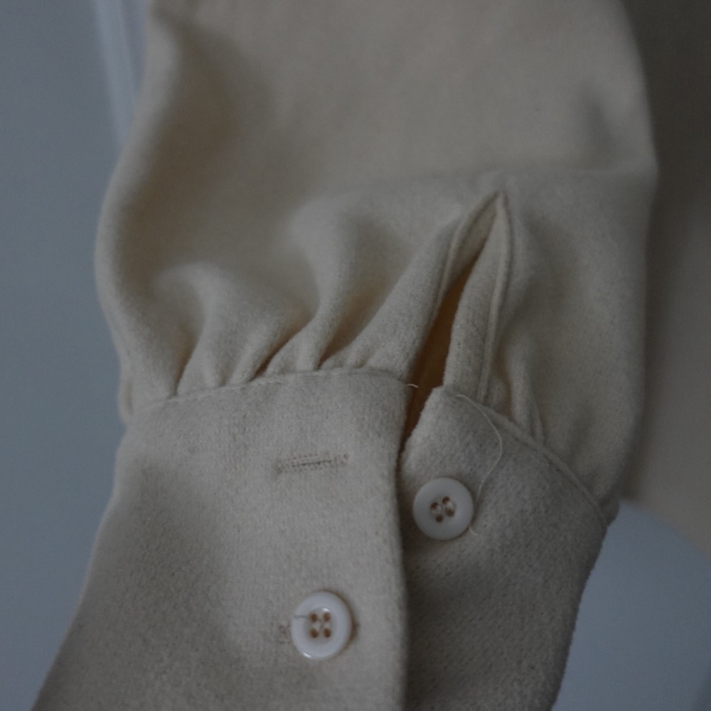 Missguided Beige Shacket - Picture 7 of 7